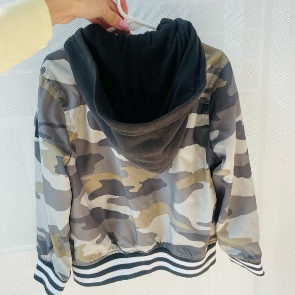 Abercrombie Kids Jacket size 5/6 military print Army - Picture 2 of 5